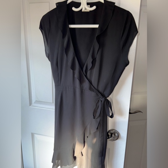 Aritzia Sunday Best Wrap Dress - Picture 2 of 7